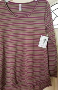 Lularoe top last discount